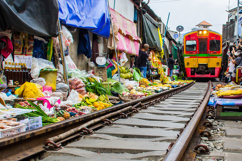 Recorrido en tránsito por el aeropuerto de Suvanabhumi: Mercados Flotantes y del Tren