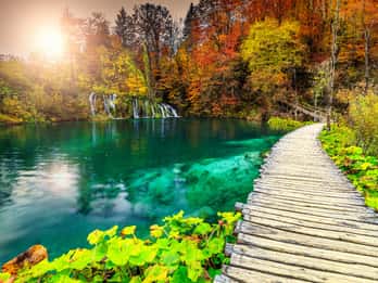 Plitvice Lakes National Park: Day Trip from Omiš