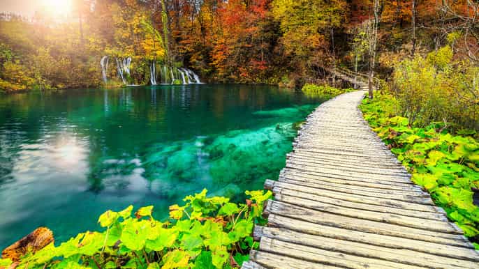 parc national des lacs de plitvice voyage en petit groupe depuis omiš