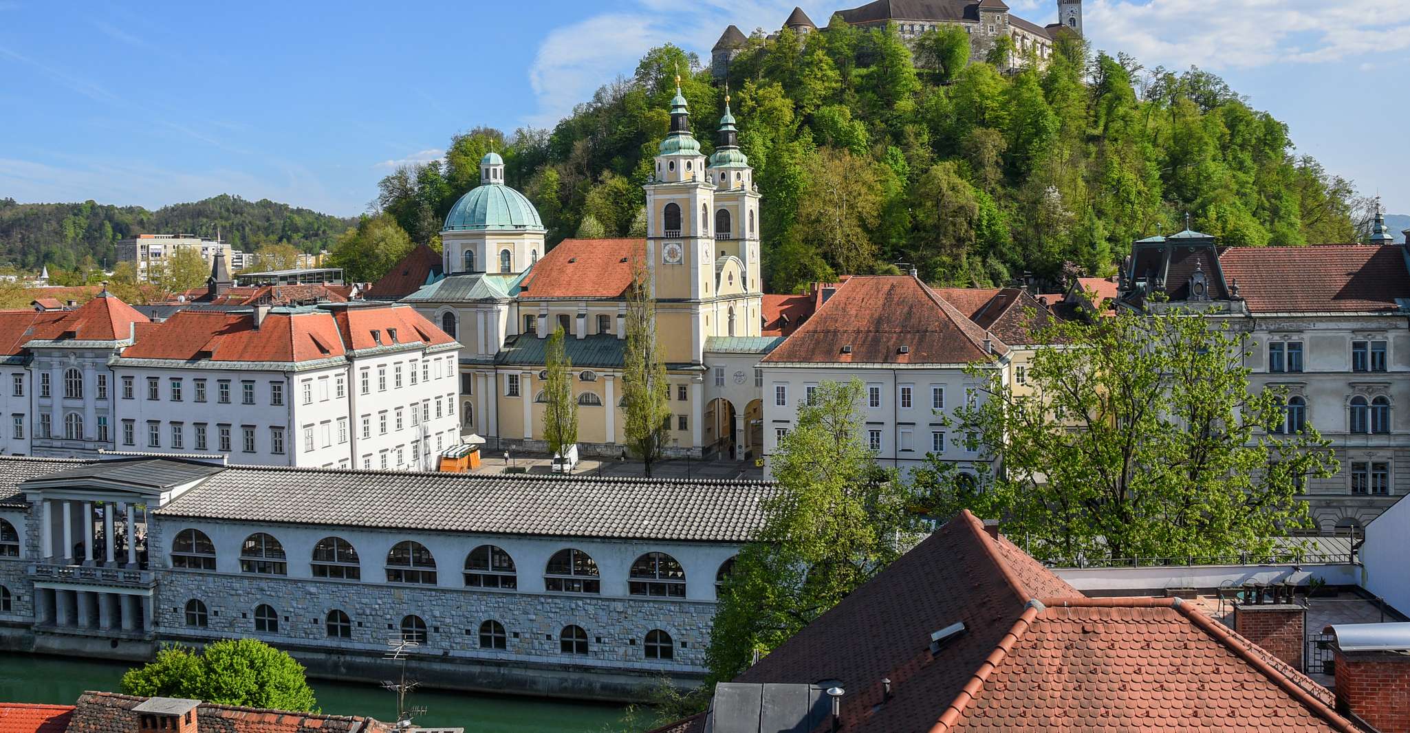 Ljubljana: Guided Walk & Funicular Ride to Ljubljana Castle photo 2