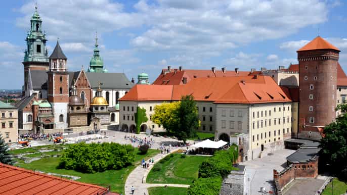 krakow wawel castle hill private tour with pickup service