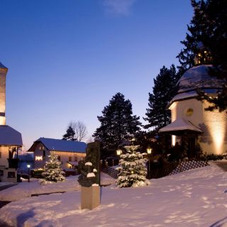 From Salzburg: Private Oberndorf Silent Night Christmas Tour