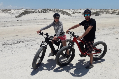 Corralejo: 5-uur durende e-bike-tour met wandeling op Fuerteventura