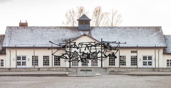 Ab München: Tagestour zur Gedenkstätte Dachau