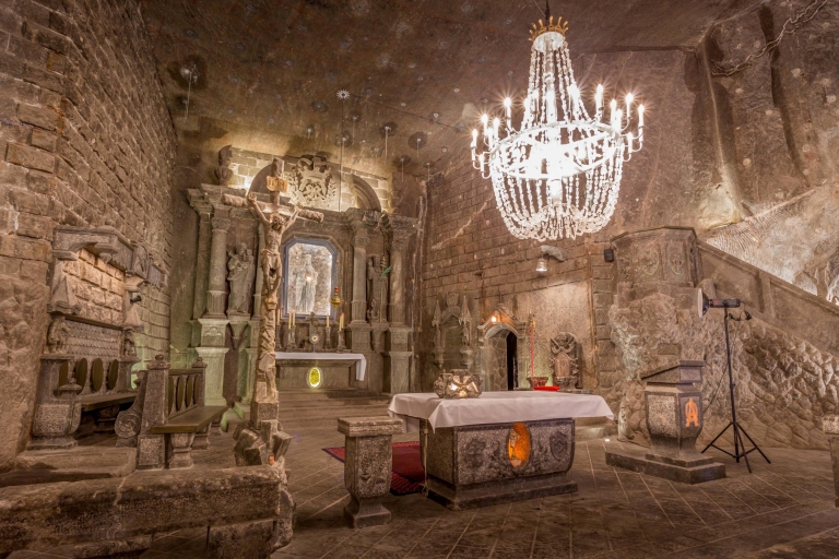 De Cracovie: Visite guidée de la mine de sel de WieliczkaVisite en italien avec prise en charge à l'hôtel et transport partagé