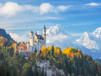 Ab München: Neuschwanstein & Linderhof - Tour auf Spanisch Ab München: Neuschwanstein & Linderhof - Tour auf Spanisch