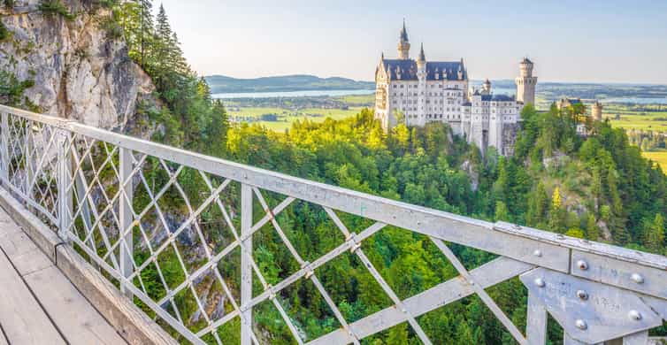From Munich: Trip to Neuschwanstein & Linderhof in Spanish photo 6