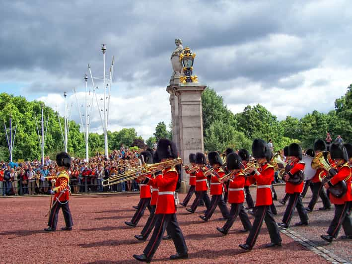 London: Buckingham Palace und Wachablösung Führung | GetYourGuide