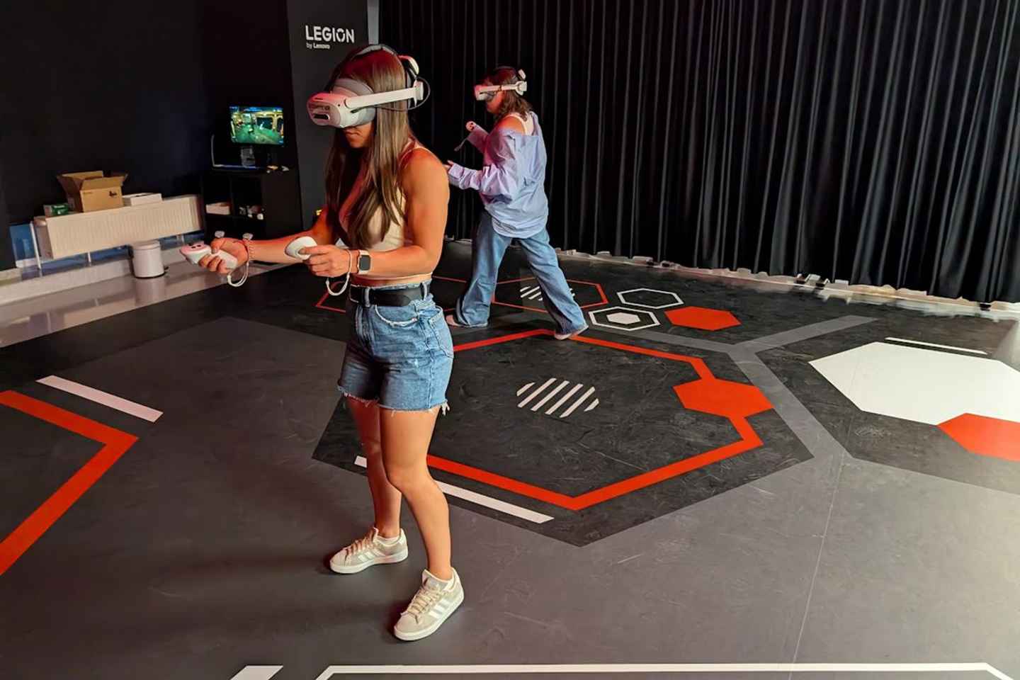 Bucharest: VR Escape Room & Arena with Coffee Break