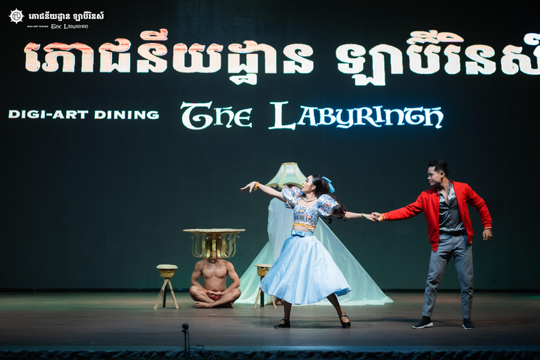 Siem Reap: een spectaculaire show met optioneel dinerSiem Reup; Een geweldige show en diner, alleen bij Labyrinth