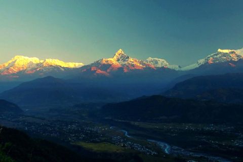 Pokhara: giro turistico guidato di un'intera giornata
