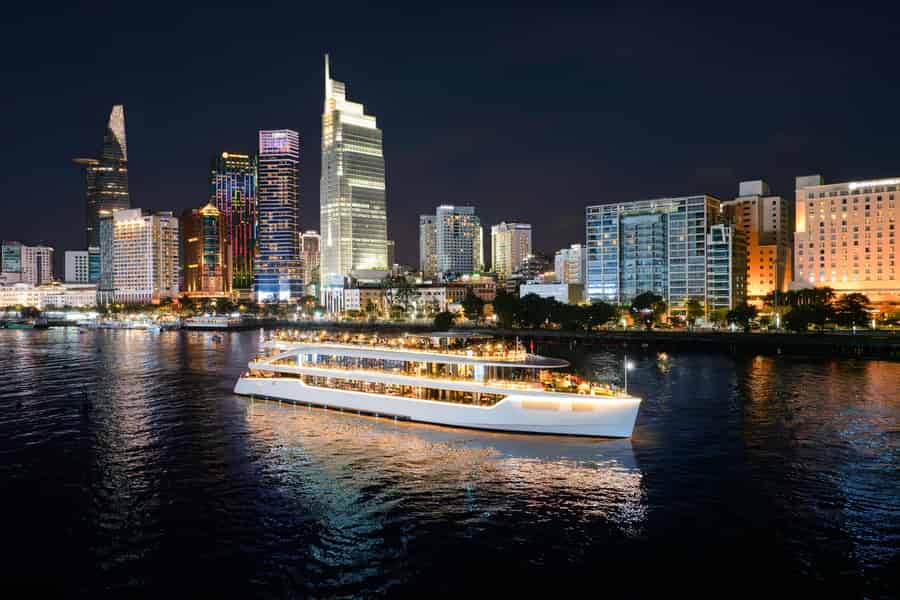 HCMC Elite Chill Set: Erfrischender Luxus auf dem Saigon. Foto: GetYourGuide