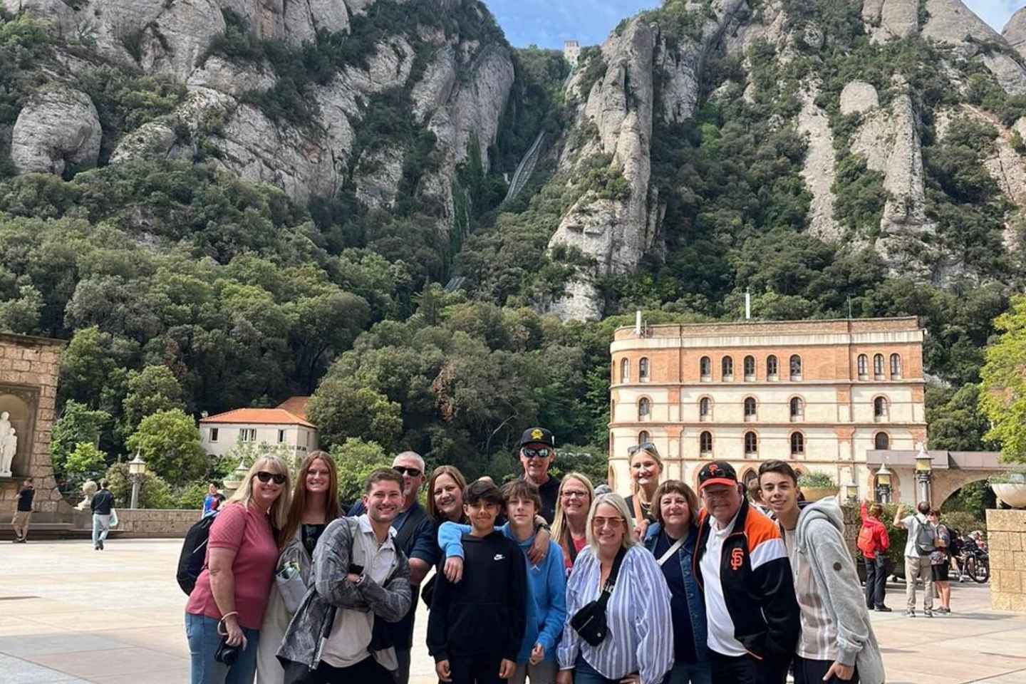 Barcelona: Sagrada Familia & Montserrat Full-Day with Pickup