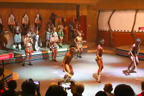 ヨハネスブルグ：人類発祥の地とレセディ文化村