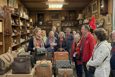 Paris: Saint Ouen Flea Market Guided Tour Standard