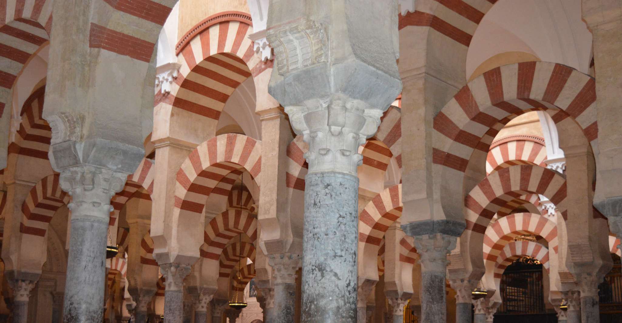 Visita guiada a grupos pequeños de la Mezquita-Catedral - Hizvo