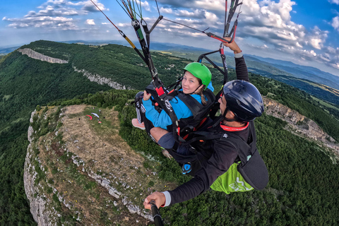 Tandem Paragliding Flight near Veliko Tarnovo Take-off near Buzludzha peak (communist UFO building)