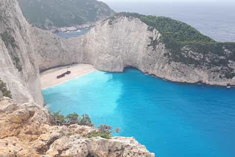 Zakynthos Island: Navagio Shipwreck Beach & Blue Caves Tour