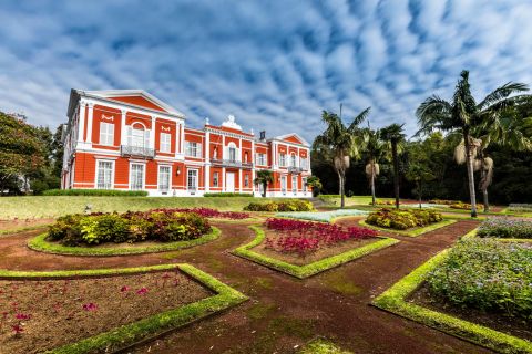 Ponta Delgada: Walking Tour with Botanical Garden