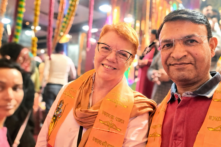 Rishikesh: Walk Rituals, River Views & Markets with Local