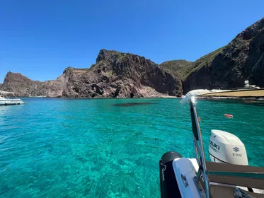 Tägliche Tour mit dem Schlauchboot zur Insel San Pietro und Carloforte