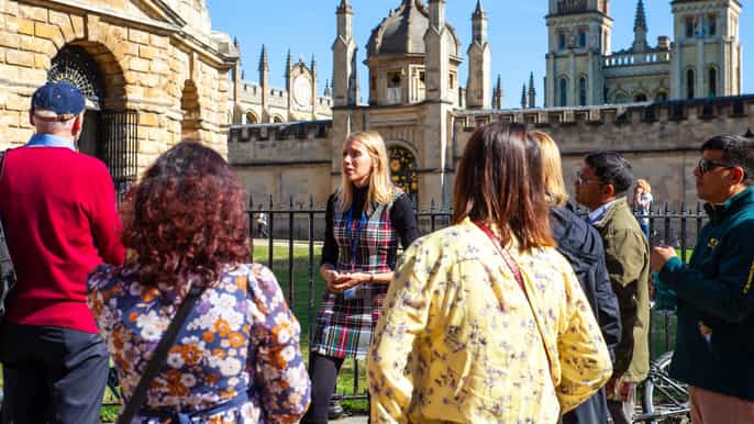 oxford university and city walking tour with alumni guide