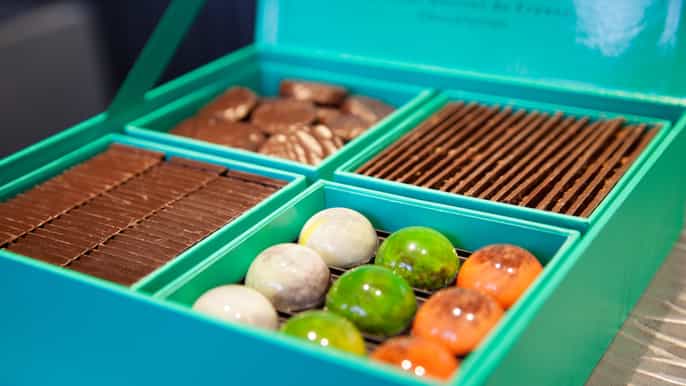 paris pure chocolate walking tour