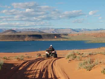 St. George: Ganztägiges ATV-Abenteuer im Sand Hollow State Park St. George: Ganztägiges ATV-Abenteuer im Sand Hollow State Park
