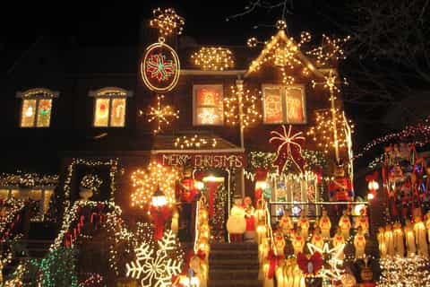 From Manhattan: 3.5-Hour Brooklyn Christmas Magic Tour