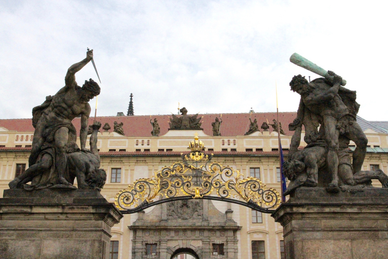 Prag: Private Tour durch das Gelände der Prager Burg