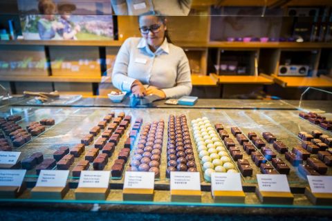 Luzern: Schokoladenverkostung mit Seereise und Stadtrundfahrt