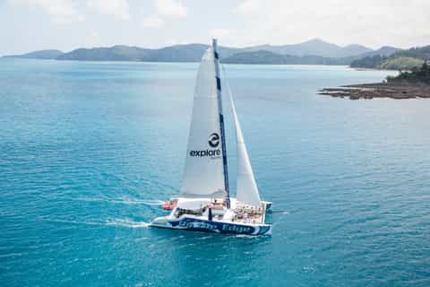Hamilton Island: Whitehaven and Chalkies Sail & Snorkel Tour