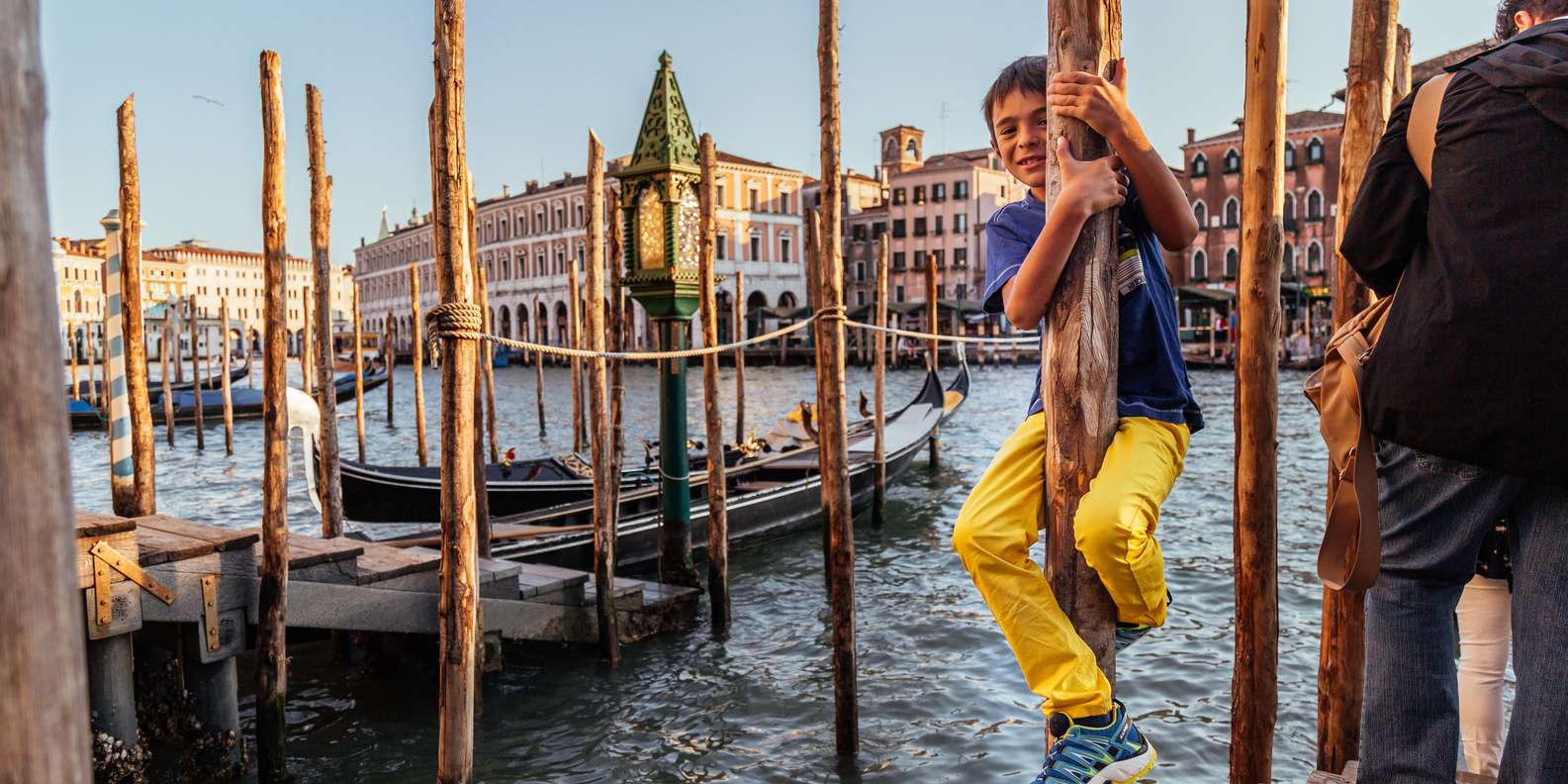 Италия венеция гондолы. Венеция (коммуна). Венеция семей. Венеция фото города. Фотосессия в венеции.