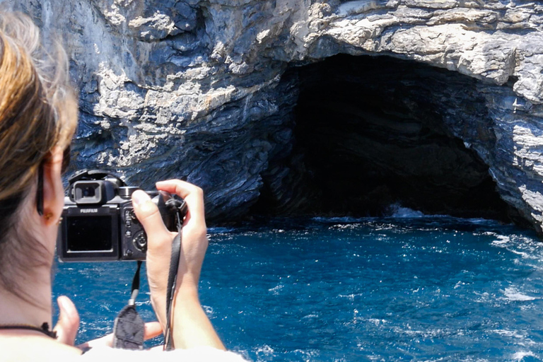 Roses: Excursión en catamarán por la Costa Brava con vistas submarinasDe Rosas