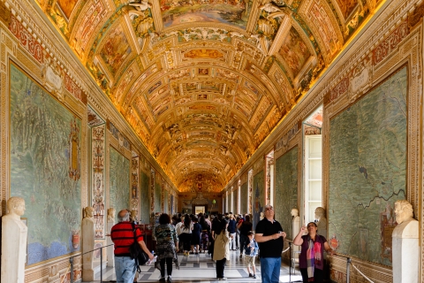 Musées du Vatican : visite guidée coupe-file de 2,5 heuresVisite en petit groupe