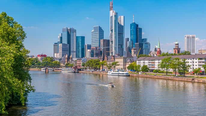 frankfurt sightseeing cruise 1 or 2 hours