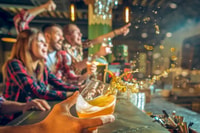 Frankfurt, Night Pub se arrastra por alt-Sachsenhausen - Housity