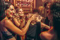 Frankfurt, Night Pub Crawl door Alt-Sachsenhausen - Housity