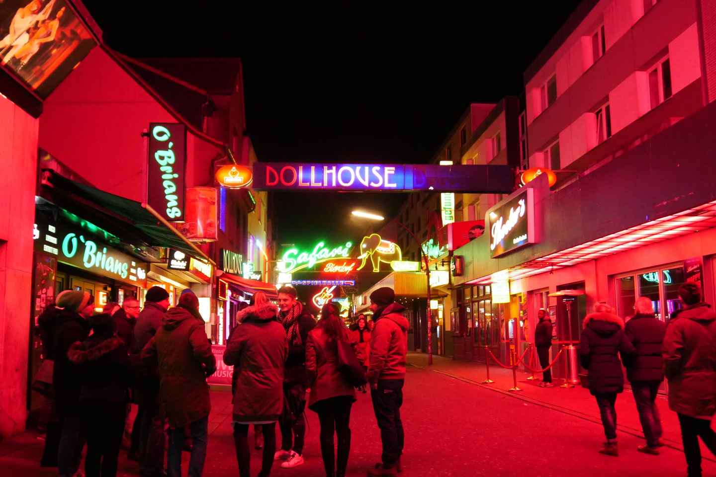 Hamburg: Reeperbahn Tour with English-Speaking Guide
