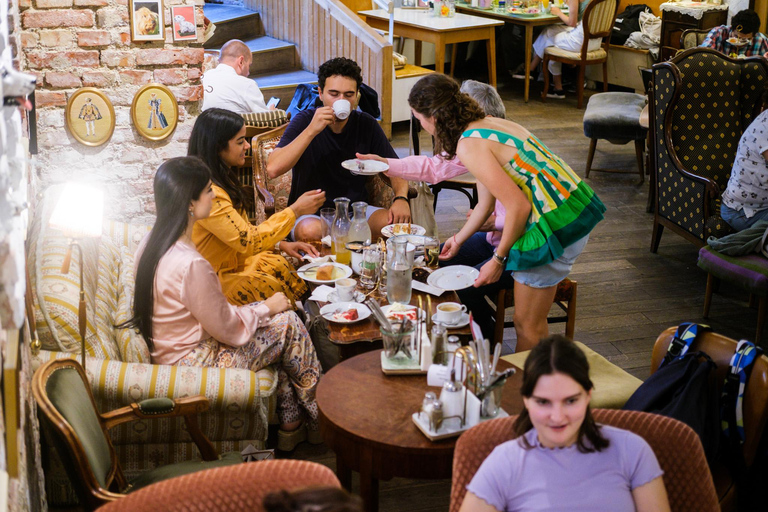 Vienna: Tour del dolce con pasticcini, torte e caffè nascosti