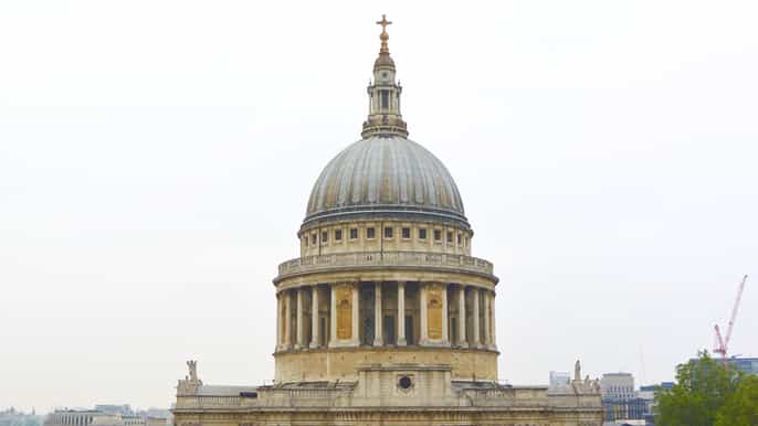 london walk the city with a certified guide in german