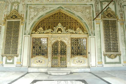 Istanbul: Topkapi Palace & Harem Tour Skip-the-Line Ticket | GetYourGuide