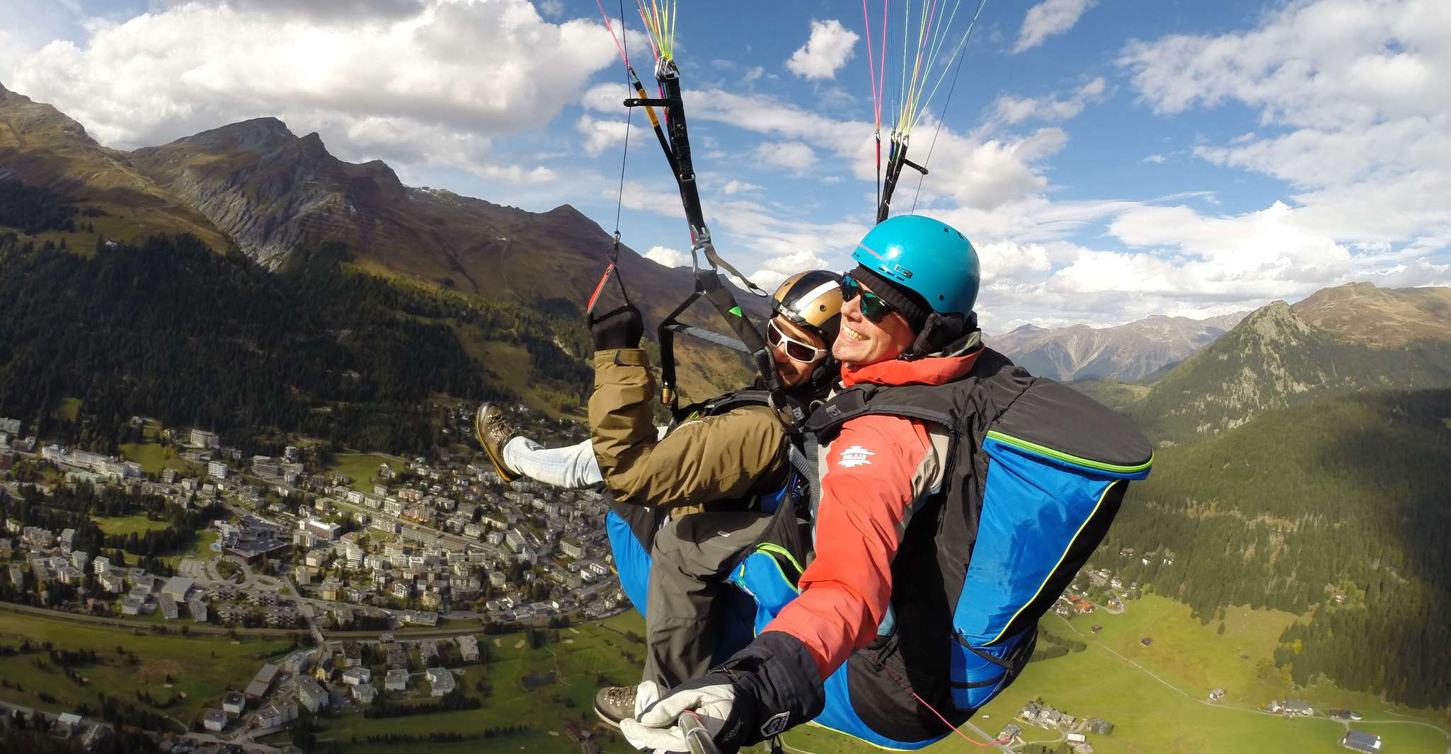 Davos, Tandem Paragliding Experiência - Hizvo
