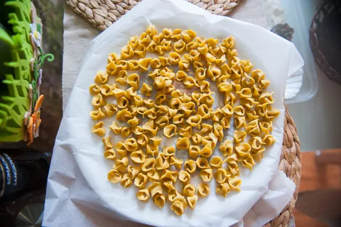 Bolonia: mercado y clase de cocina en casa de un lugareño
