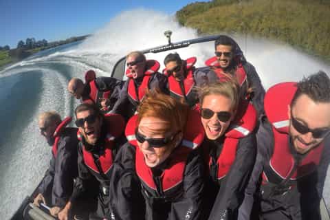 Taupo: Waikato River 50-Minute Jet Boat Ride