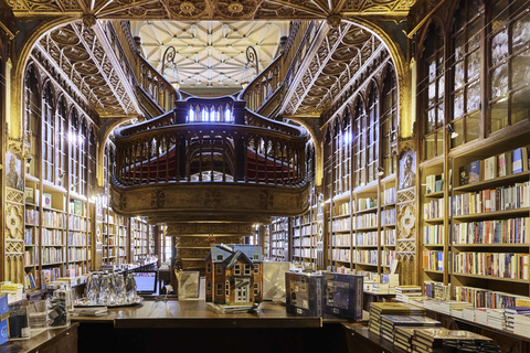 Porto : visite de 3 h de la ville et de la librairie LelloOption standard