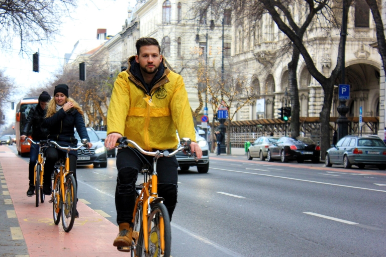 Budapeszt: Wycieczka rowerowa po mieście z przystankiem na kawęKrótka zimowa wycieczka rowerowa z przystankiem kawowym