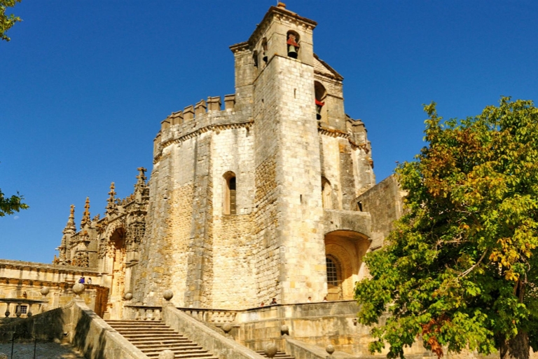 From Lisbon: Tomar, Christ Convent & Almourol Castle Tour Group Tour