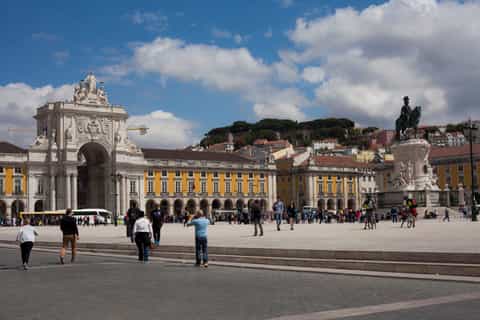 Lisboa: Excursão Barrio Alto e Chiado Tuk Tuk