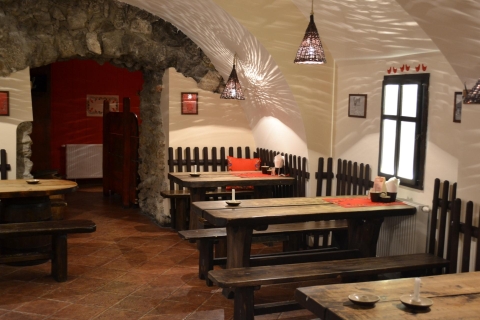 Krakow: Private Polish Beer Tasting with Fun and Tradition Premium: 4-hours Private Beer and Food Tasting